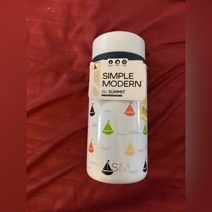New-14 oz. Simple Modern White 
Travel Water Bottle
Sailboat Design for Kids